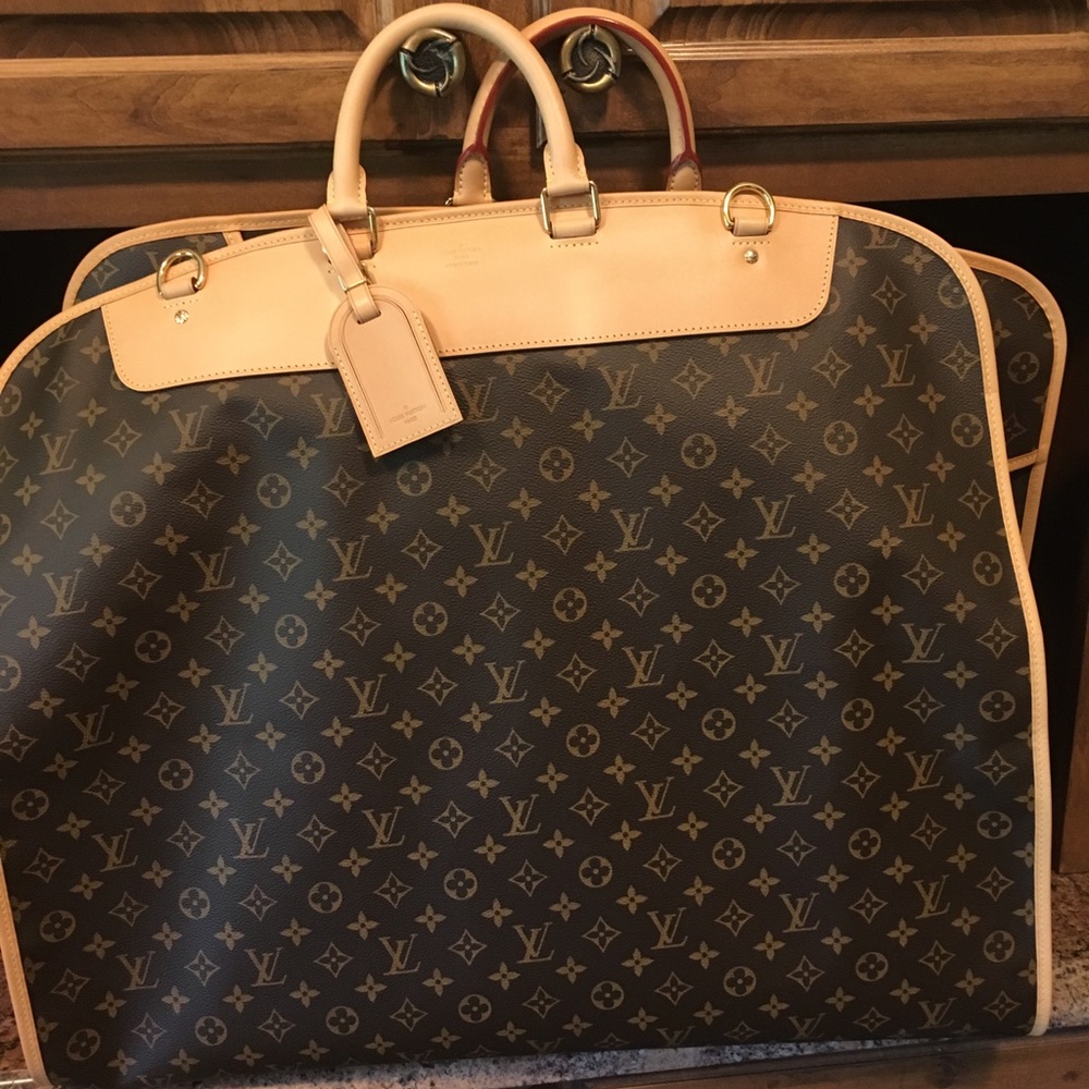 BNWT Garment 2 hanger bag